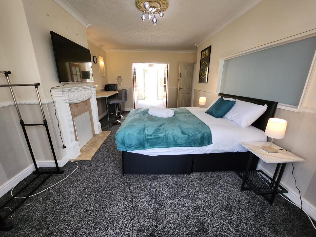 Sheldon Shared House Hotel Solihull Eksteriør billede