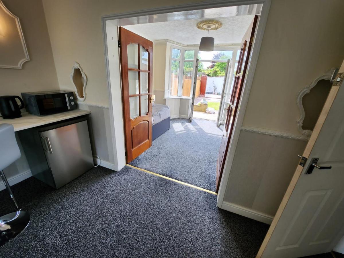 Sheldon Shared House Hotel Solihull Eksteriør billede